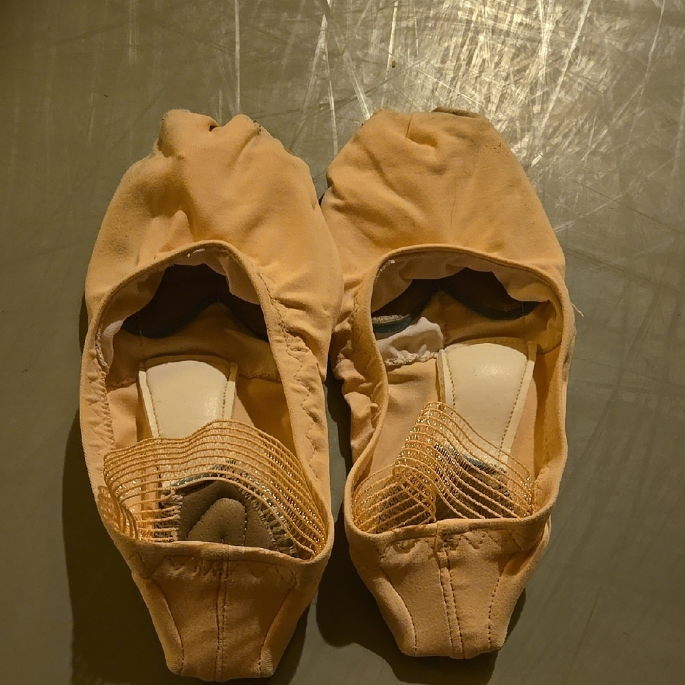 Women's Ballet Shoes in Peach